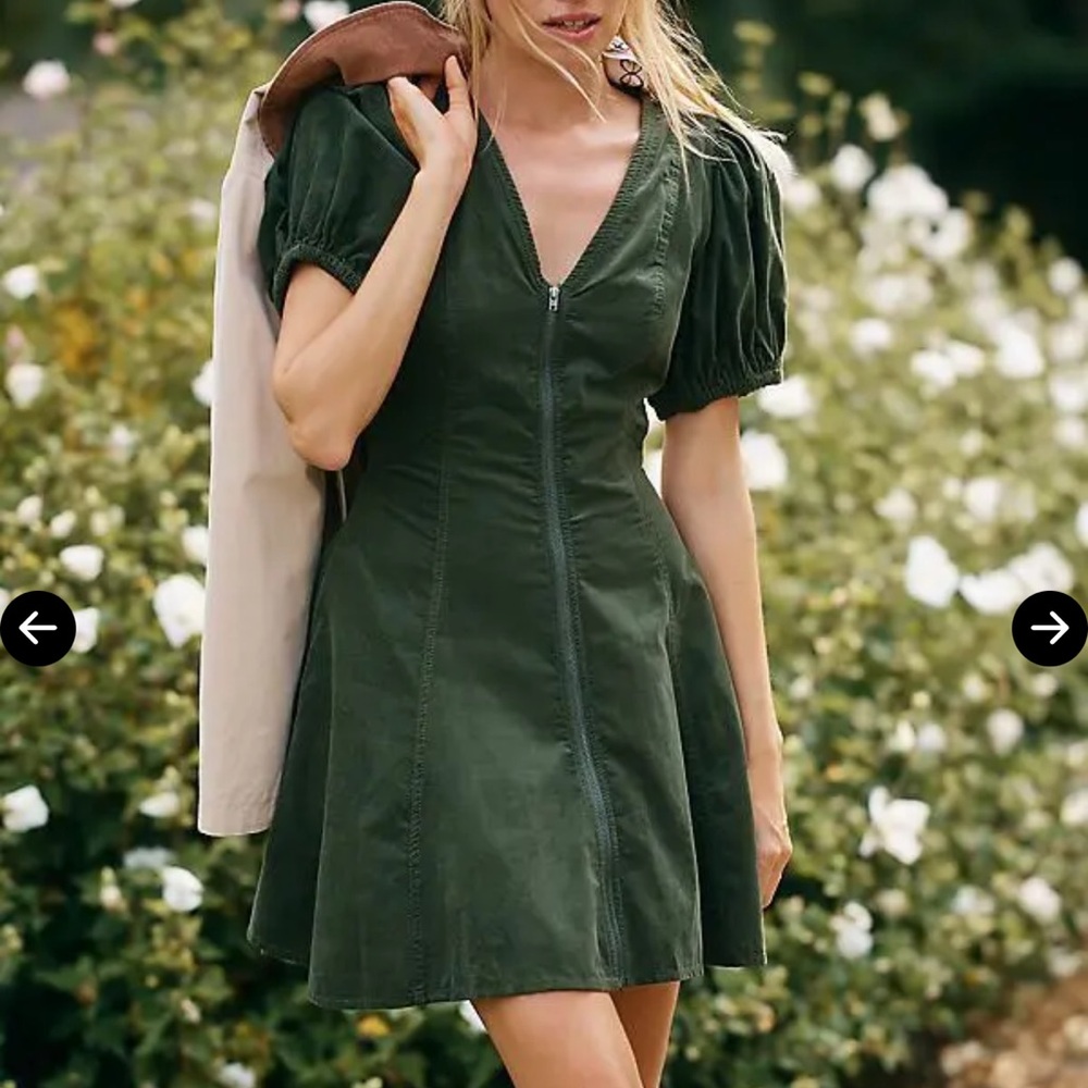 Pilcro Anthropology NWT Puff-Sleeve Corduroy Dress 
Zip-Front Pockets